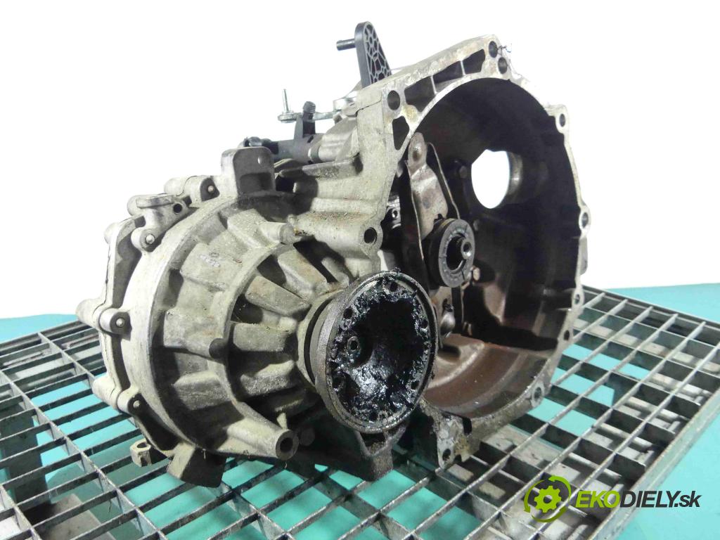 Vw Golf VII 2012-2020 1.6 tdi 105 HP manual 77 kW 1598 cm3 3- prevodovka stupeň,rýchlosť manual MWW