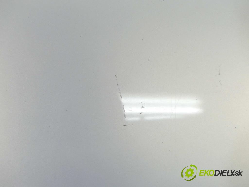 Volvo S80 I 1998-2006 2.5 tdi 140 hp manual 103 kW 2461 cm3 4- zadní kufrové dveře  (Zadní kapoty)