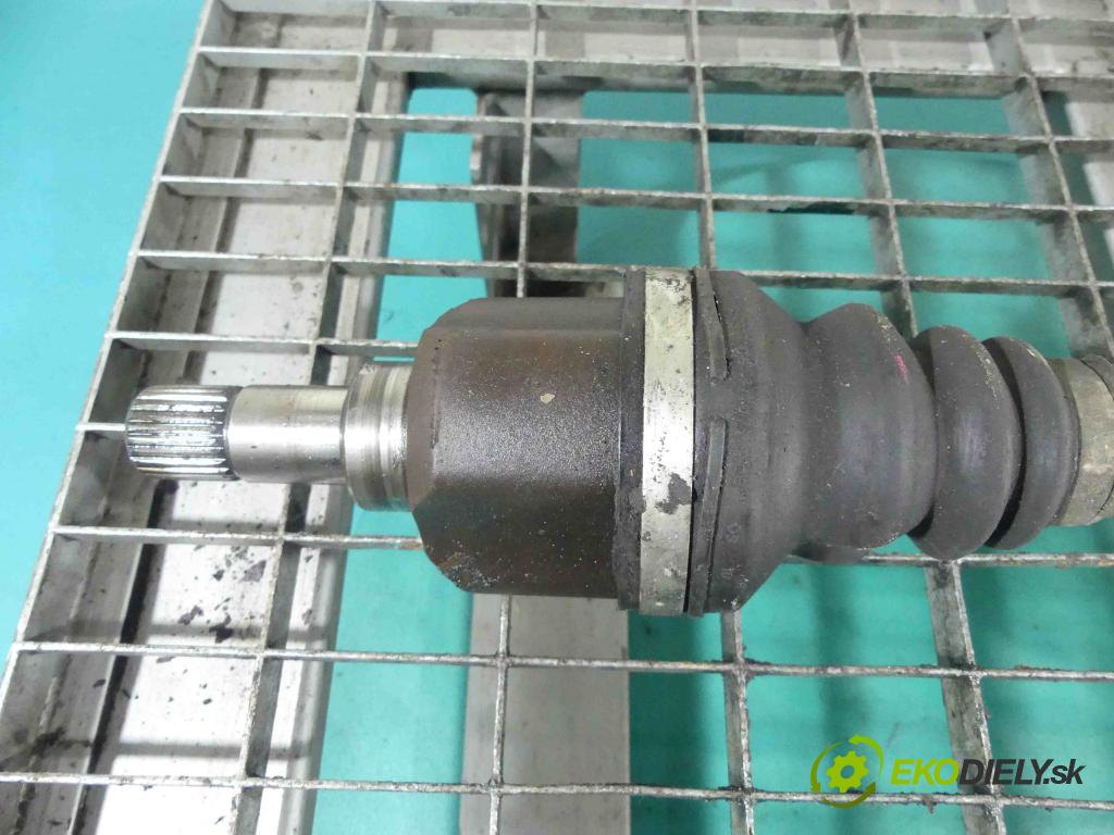 Peugeot 308 I 2007-2013 1.6 16v 120 HP manual 88 kW 1598 cm3 5- poloos ľavé  (Poloosy)