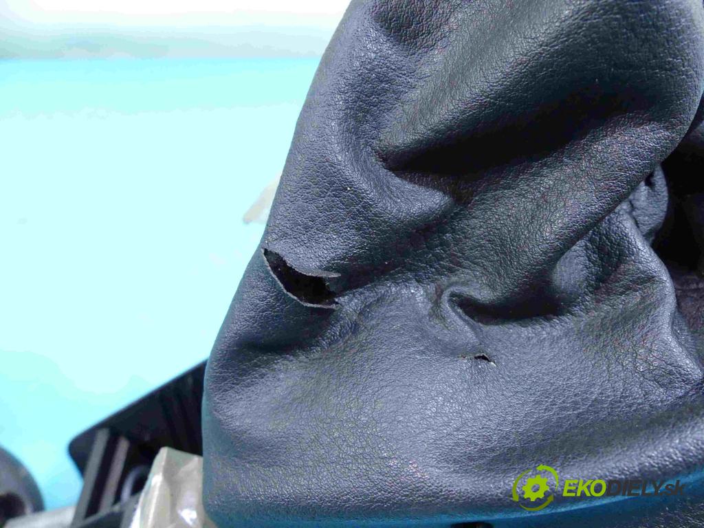 Peugeot 308 I 2007-2013 1.6 16v 120 HP manual 88 kW 1598 cm3 5- Páka: Změny: stupeň,rýchlosť  (Rýchlostné páky / kulisy)