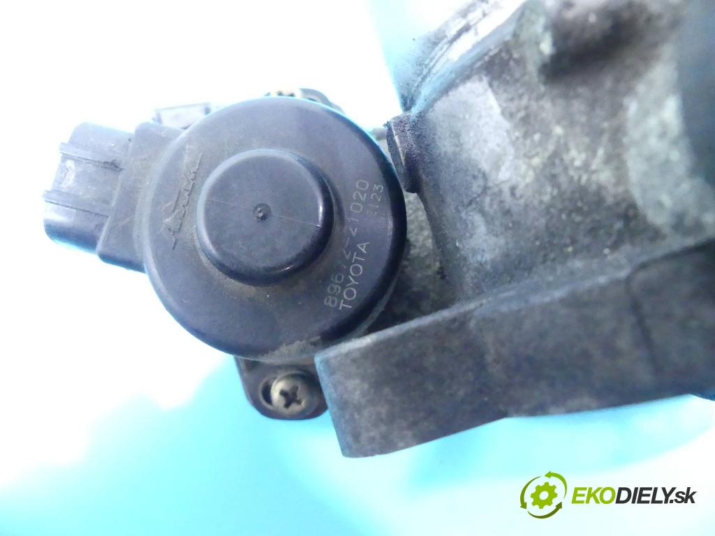 Toyota Corolla E12 2001-2009 2.0 D4D 90 HP manual 66 kW 1995 cm3 5- klapka 89672-21020 (Škrtiace klapky)