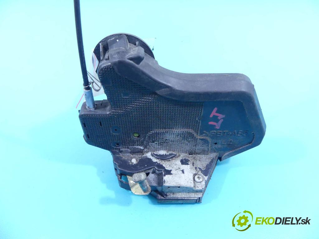 Toyota Corolla E12 2001-2009 2.0 D4D 90 hp manual 66 kW 1995 cm3 5- zámek zadní levý