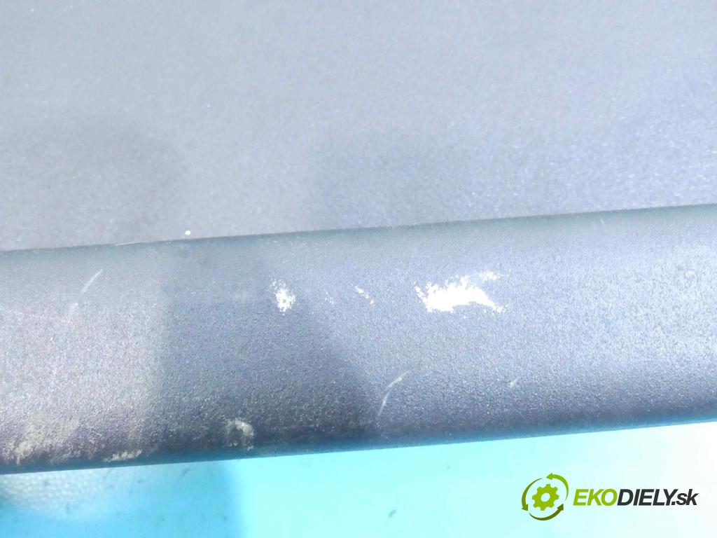 Toyota Corolla E12 2001-2009 2.0 D4D 90 HP manual 66 kW 1995 cm3 5- roleta  (Rolety kufra)