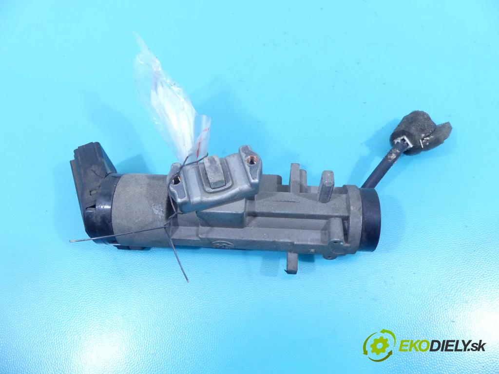 Daewoo Lanos 1.5 16v 99 HP manual 72,5 kW 1498 cm3 4- Spínačka (Spínacie skrinky a kľúče)