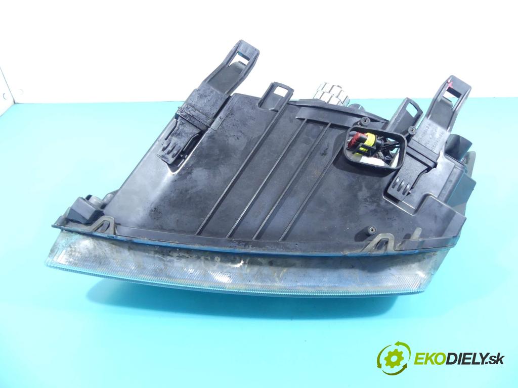 Ford Focus Mk2 2004-2011 1.6 tdci 109 HP manual 80 kW 1560 cm3 5- Reflektor: pravý 4M51-13W029-EC (Pravé)