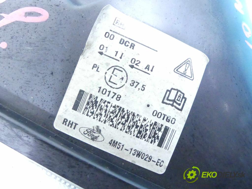 Ford Focus Mk2 2004-2011 1.6 tdci 109 HP manual 80 kW 1560 cm3 5- Reflektor: pravý 4M51-13W029-EC (Pravé)