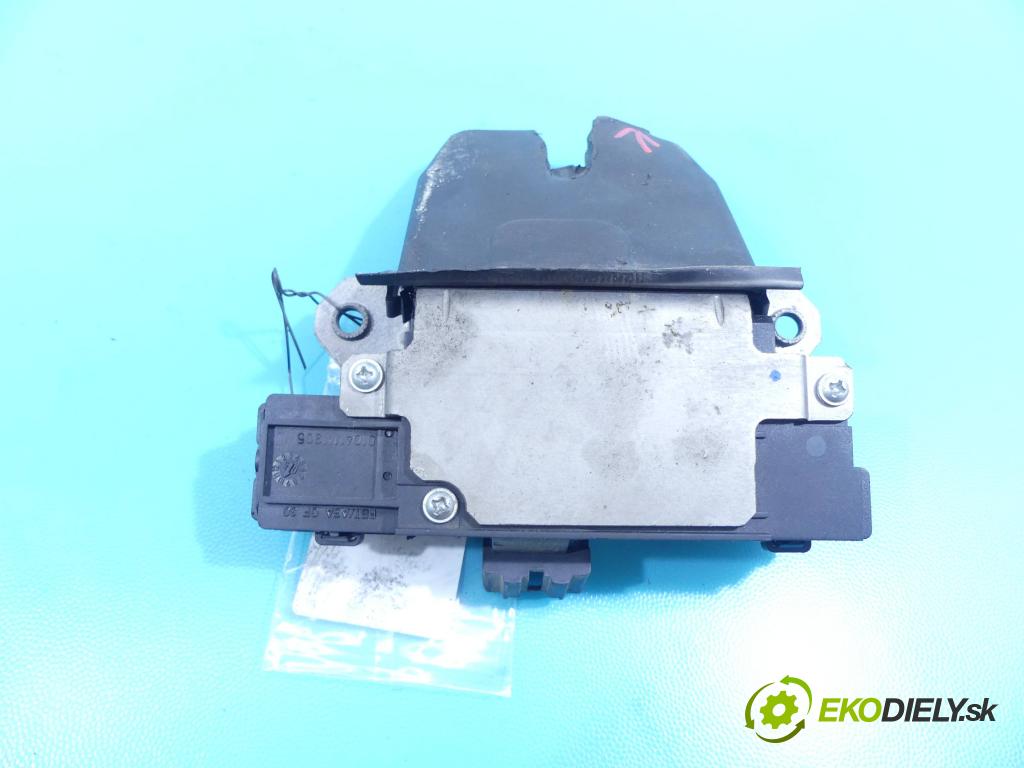 Ford Focus Mk2 2004-2011 1.6 tdci 109 hp manual 80 kW 1560 cm3 5- zámek kufrových dveří zadní 01041111905