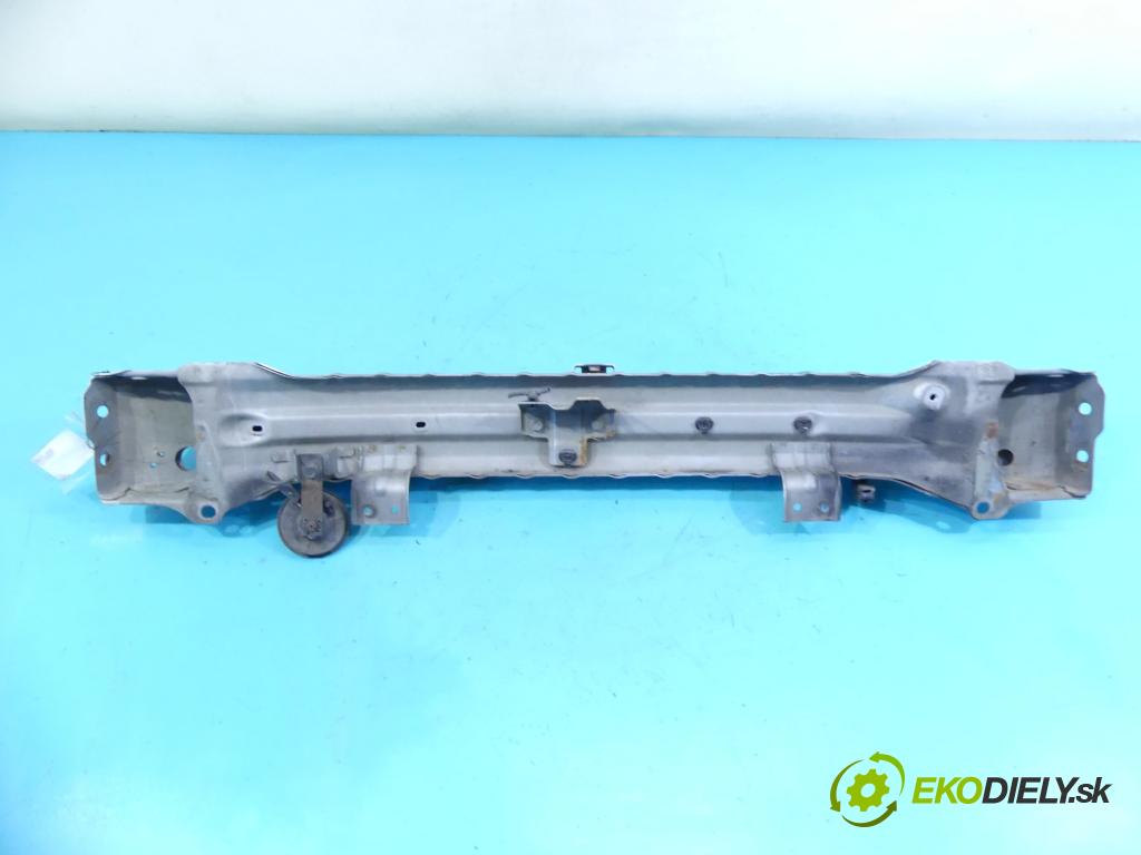 Mitsubishi Grandis 2.0 DID 136 HP manual 100 kW 1968 cm3 5- výstuha nárazník