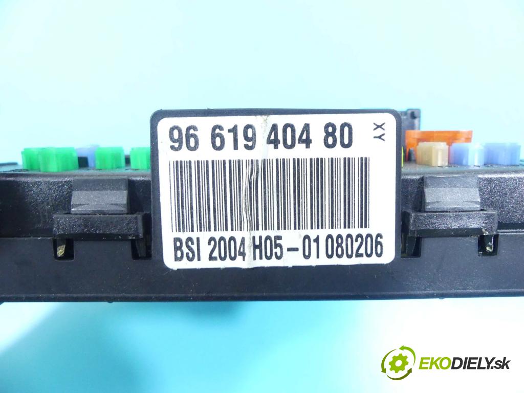 Citroen C4 I 2004-2011 1.6 16v 109 HP manual 80 kW 1587 cm3 5- Jednotka riadiaca 0261208899