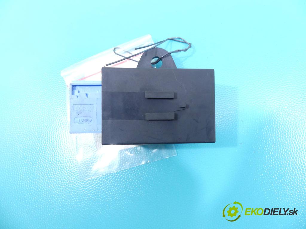 Citroen C6 2005-2012 2.7 hdi 204 HP automatic 150 kW 2720 cm3 4- Relé: 9663598280 (Relé)