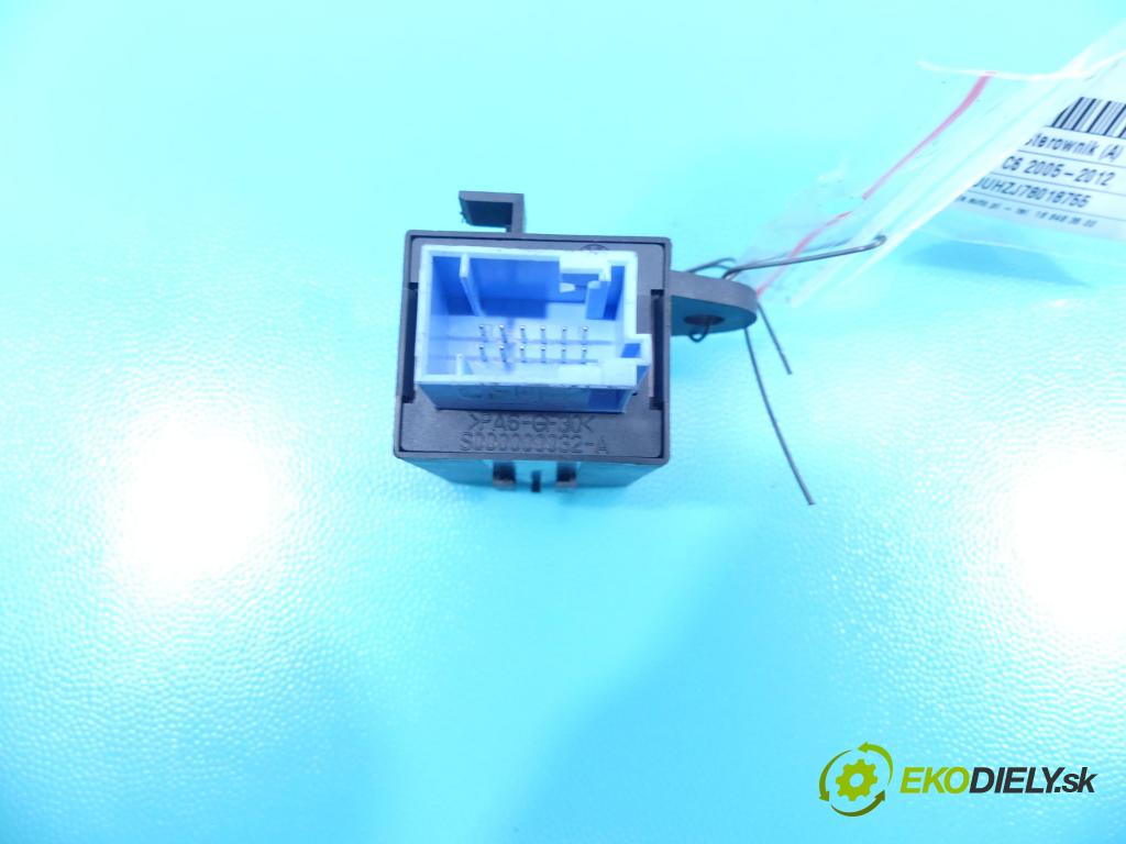 Citroen C6 2005-2012 2.7 hdi 204 HP automatic 150 kW 2720 cm3 4- Relé: 9663598280 (Relé)