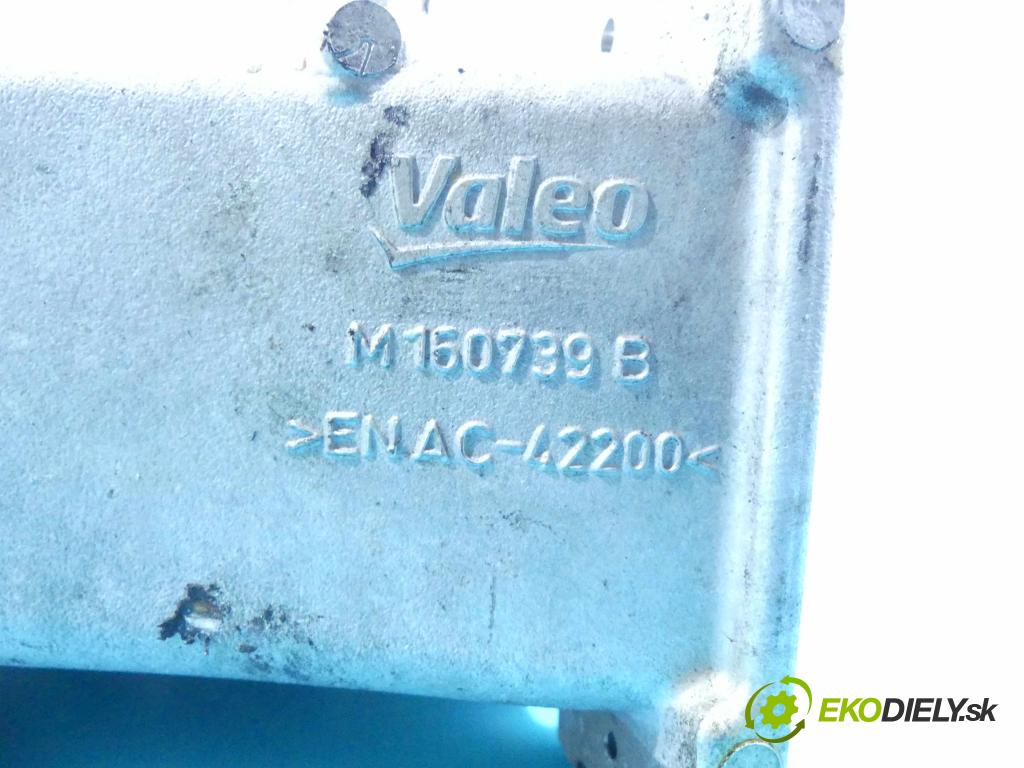 Vw Golf VII 2012-2020 1.6 tdi 105 hp manual 77 kW 1598 cm3 3- Intercooler M160739B (Chladiče nasávaného vzduchu (intercoolery))