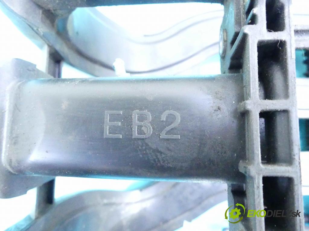 Peugeot 301 1.2 12v 72 HP manual 53 kW 1199 cm3 4- zvod nasávací  (Sacie potrubia)