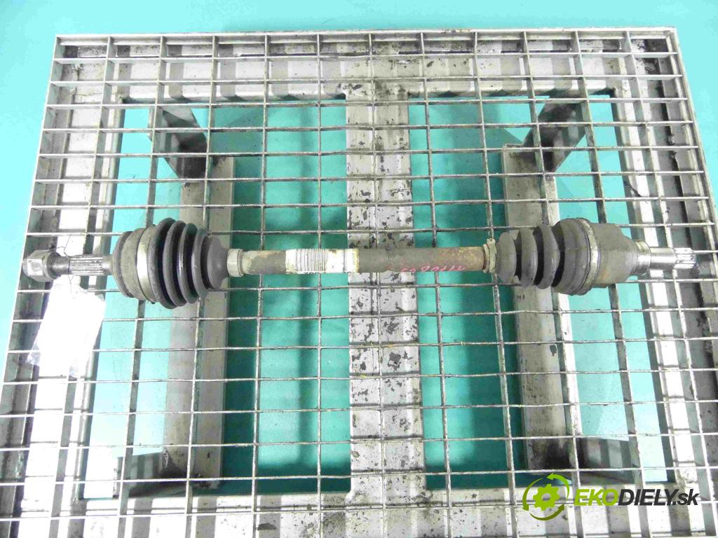 Peugeot 301 1.2 12v 72 HP manual 53 kW 1199 cm3 4- poloos ľavé  (Poloosy)