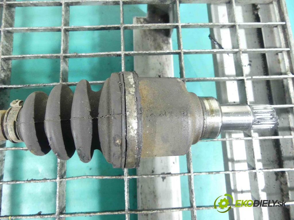 Peugeot 301 1.2 12v 72 HP manual 53 kW 1199 cm3 4- poloos ľavé  (Poloosy)