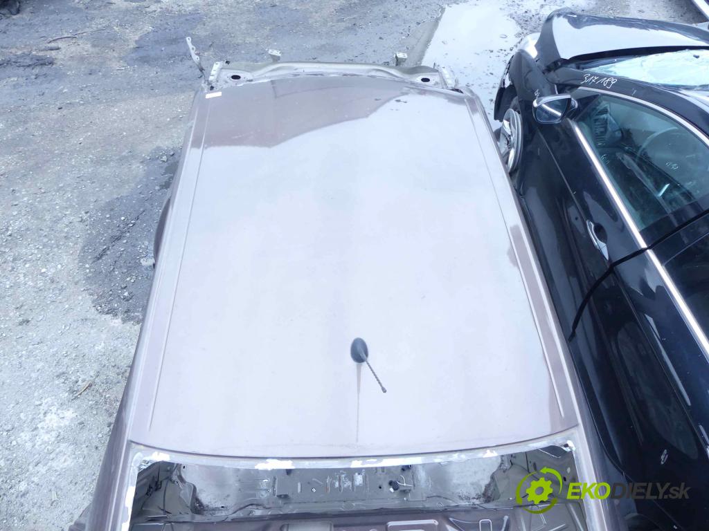 Peugeot 301 1.2 12v 72 hp manual 53 kW 1199 cm3 4- Strecha: