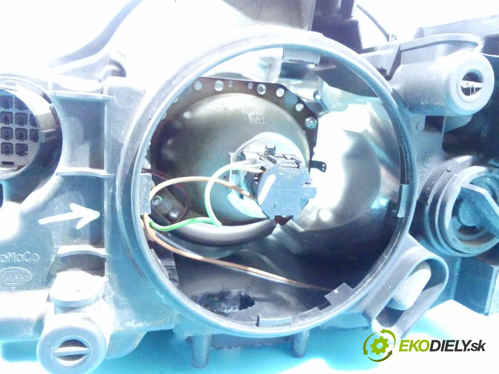 Jaguar XF 2007-2015 3.0 TD V6 241KM automatic 177 kW 2993 cm3 4- Reflektor: pravý  (Pravé)