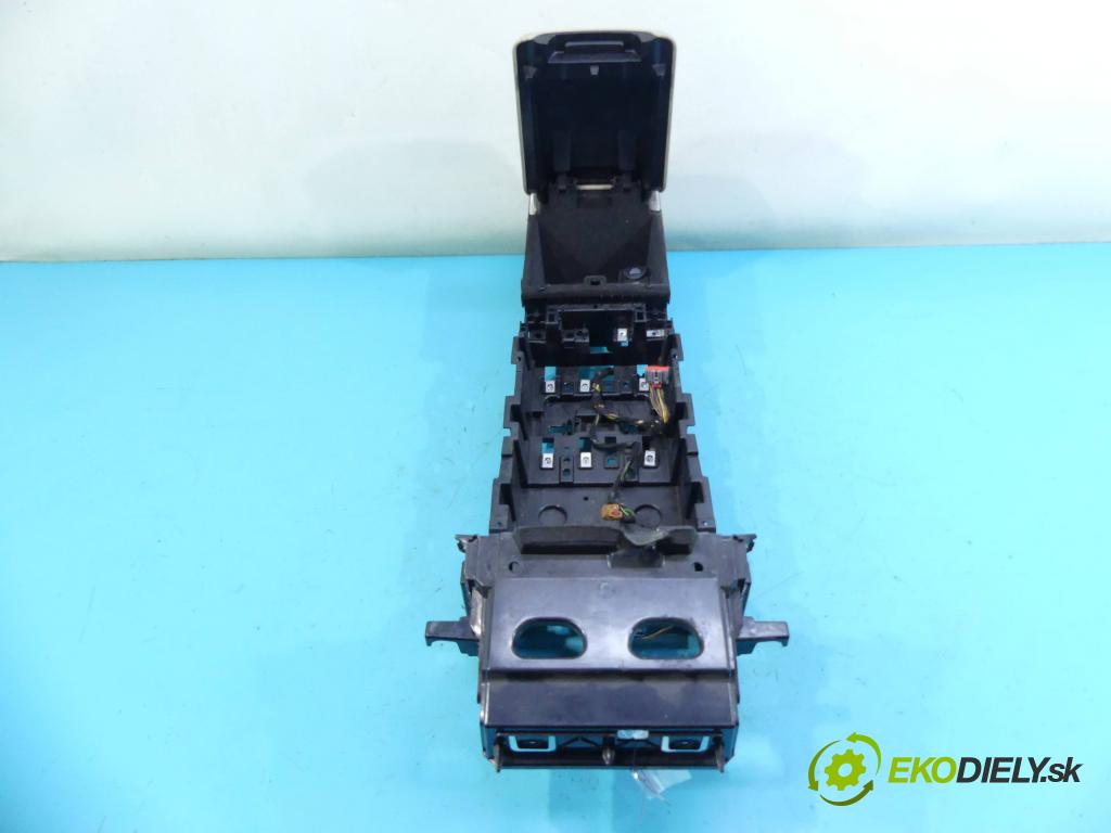 Jaguar XF 2007-2015 3.0 TD V6 241KM automatic 177 kW 2993 cm3 4- operadlo 8X2319C166BA (Lakťové opierky)