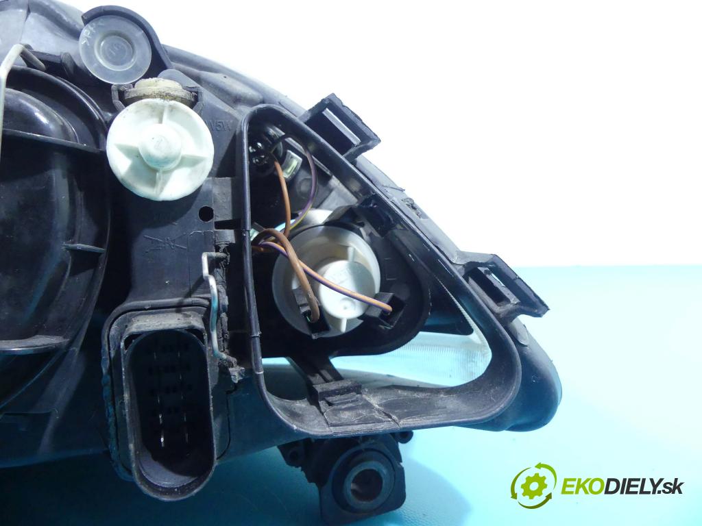 Seat Ibiza III 6L 2002-2008 1.4 16v 75 HP manual 55 kW 1390 cm3 5- Reflektor: pravý  (Pravé)
