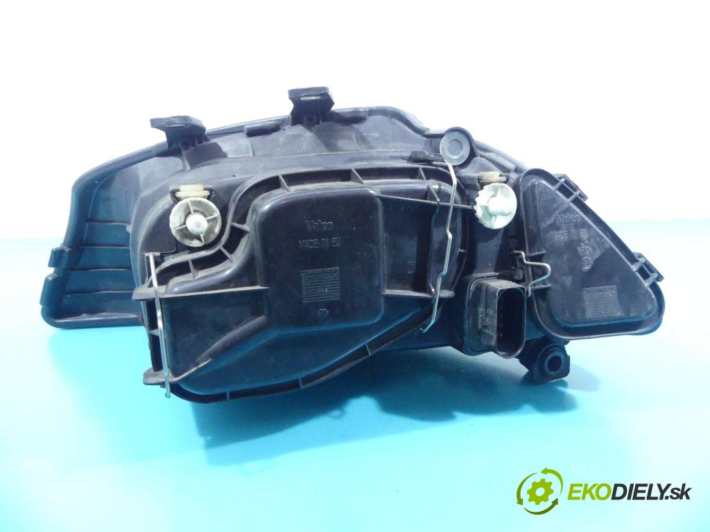 Seat Ibiza III 6L 2002-2008 1.4 16v 75 HP manual 55 kW 1390 cm3 5- Reflektor: pravý  (Pravé)