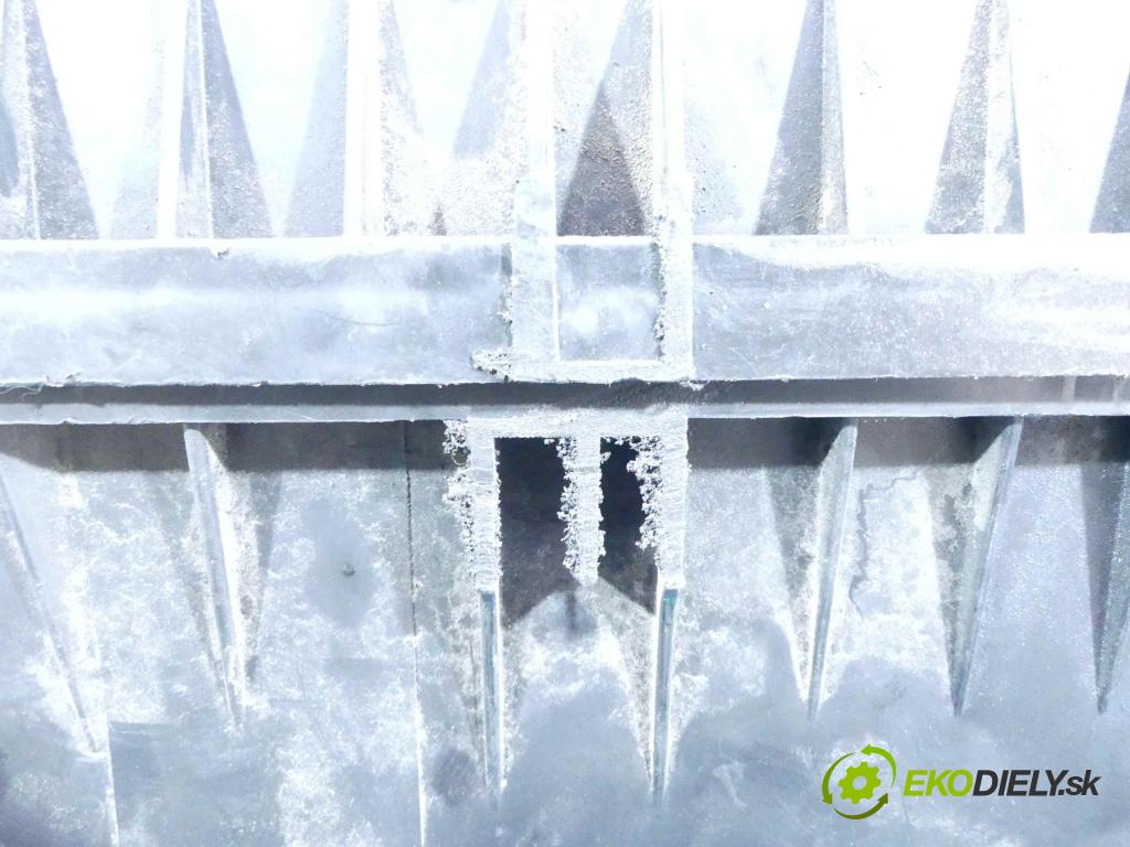 Kia Picanto I 2003-2011 1.0 61 hp manual 44,5 kW 999 cm3 5- obal filtra vzduchu 28110-07000 (Kryty filtrů)