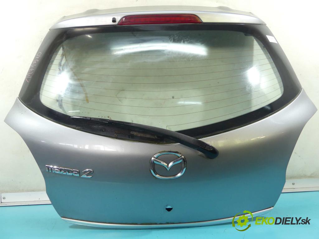 Mazda 2 II 2007-2014 1.6 citd 90 HP manual 66 kW 1560 cm3 5- zadna kufor  (Zadné kapoty)