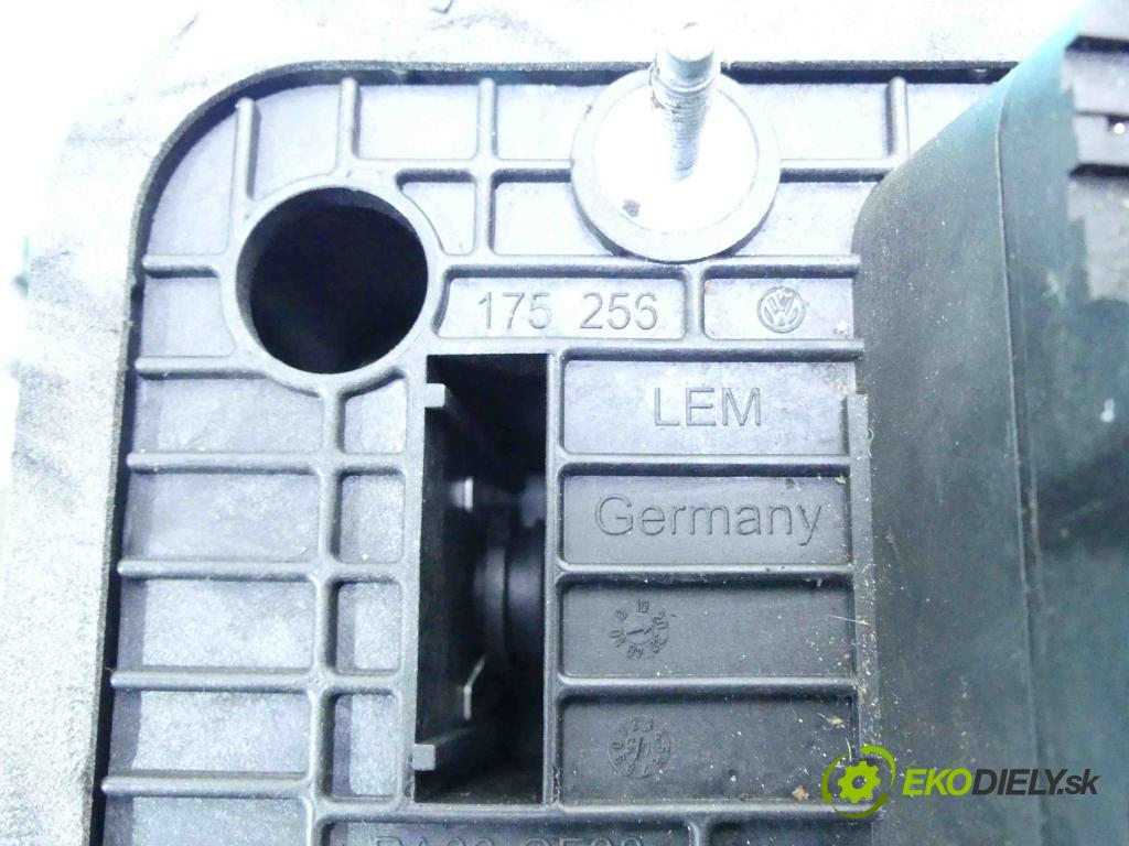 Vw Touran I 2003-2015 1.9 tdi 105 HP automatic 77 kW 1896 cm3 5- Páka: Změny: stupeň,rýchlosť 1T0713061 (Rýchlostné páky / kulisy)