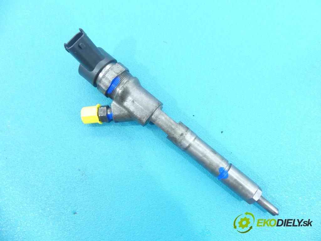 Toyota Corolla E12 2001-2009 1.4 D4D 90 HP manual 66 kW 1364 cm3 5- vstrek 0445110227 (Vstrekovače)