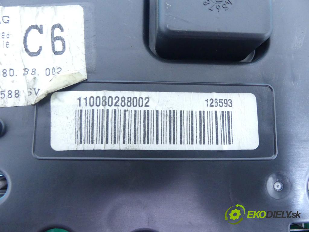 Toyota Corolla E12 2001-2009 1.4 D4D 90 HP manual 66 kW 1364 cm3 5- prístrojovka/ budíky 83800-02C60 (Prístrojové dosky, displeje)