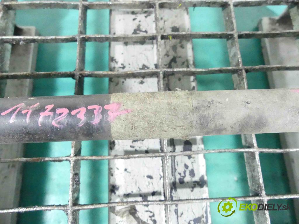 Kia Carens III 2006-2013 2.0 B 16v 144 HP automatic 106 kW 1998 cm3 5- poloos ľavé  (Poloosy)