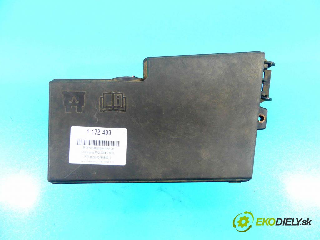 Ford Focus Mk2 2004-2011 1.8 tdci 116 HP manual 85 kW 1753 cm3 4- skrinka poistka 3M5T-14A067-BC (Poistkové skrinky)