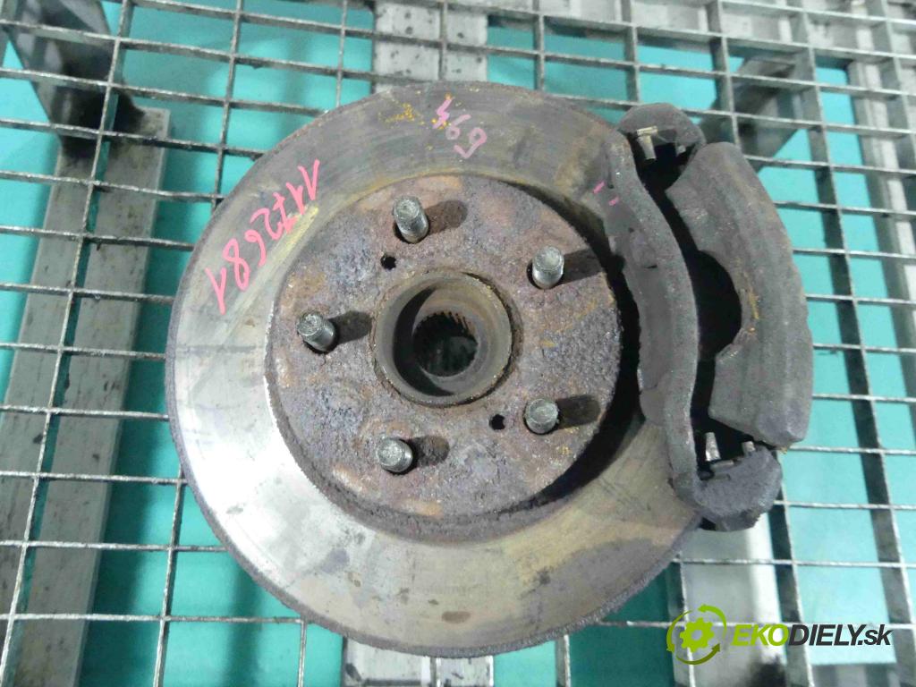 Toyota Carina E 1992-1998 1.6 16v 99 HP manual 73 kW 1587 cm3 5- náboj pravé  (Náboje)