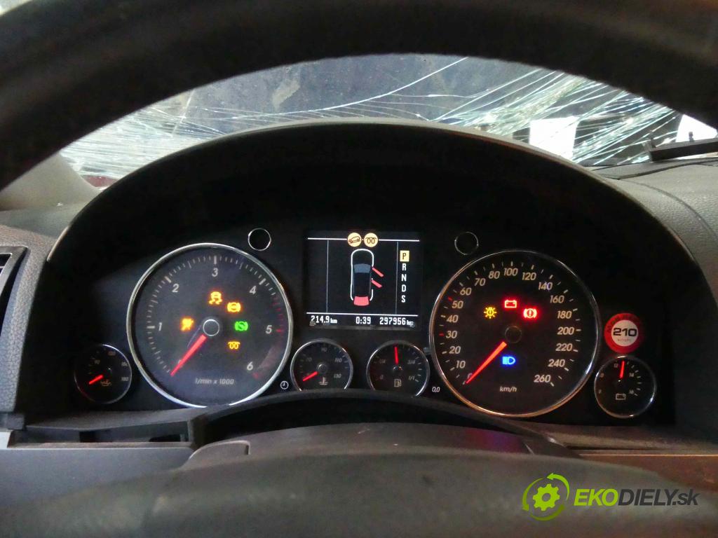 Vw Touareg I 2002-2010 2.5 tdi 174 HP automatic 128 kW 2461 cm3 5- prístrojovka/ budíky 7L6920881S (Prístrojové dosky, displeje)