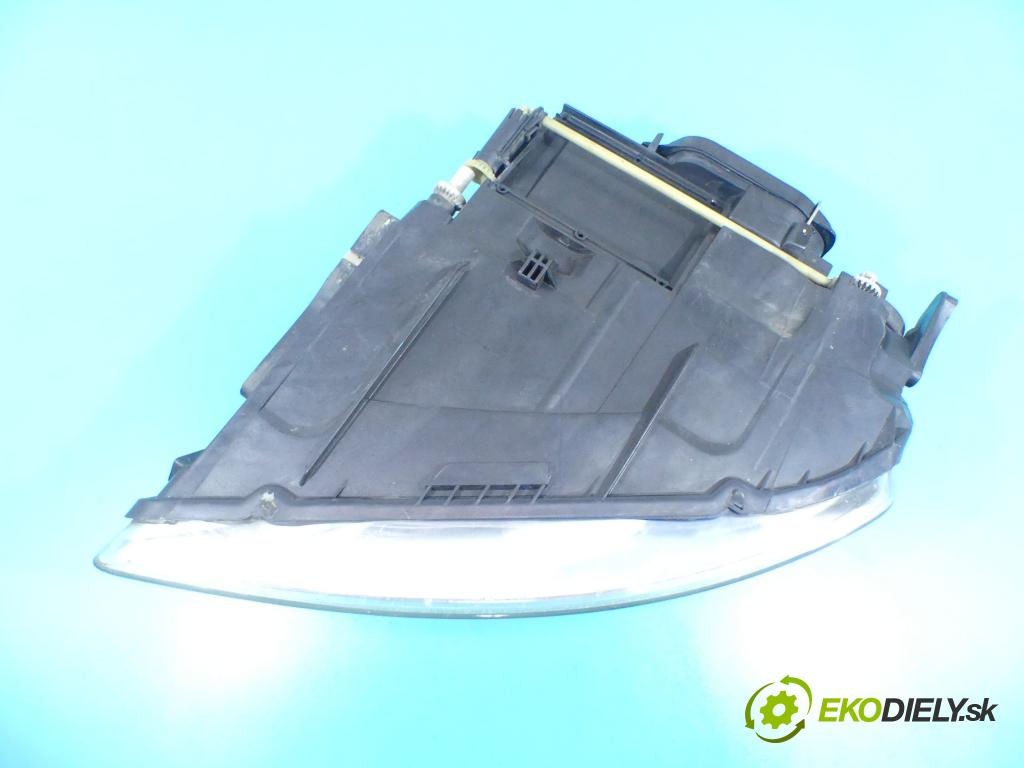 Vw Touareg I 2002-2010 2.5 tdi 174 HP automatic 128 kW 2461 cm3 5- Reflektor: pravý  (Pravé)