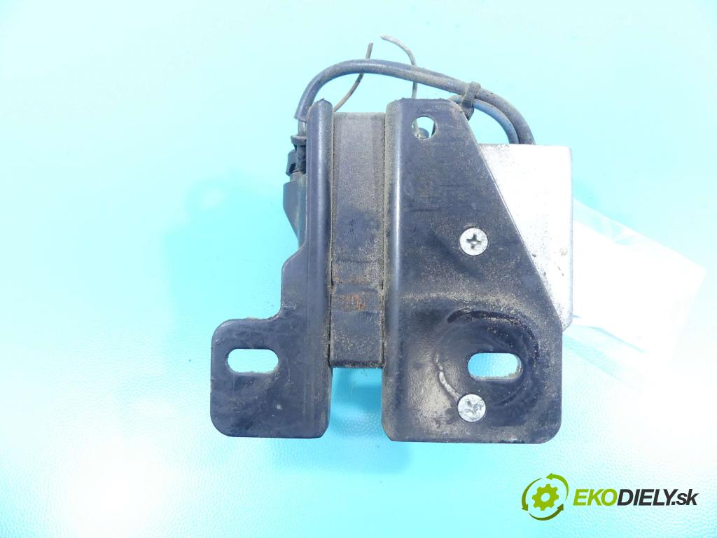 Audi 80 B4 1991-1994 2.0 90 HP manual 66 kW 1984 cm3 4- cievka zapaľovacia  (Zapaľovacie cievky, moduly)