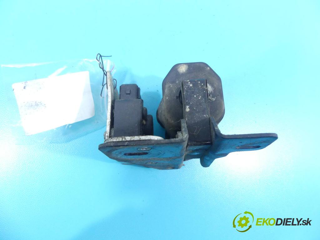 Audi 80 B4 1991-1994 2.0 90 HP manual 66 kW 1984 cm3 4- cievka zapaľovacia  (Zapaľovacie cievky, moduly)