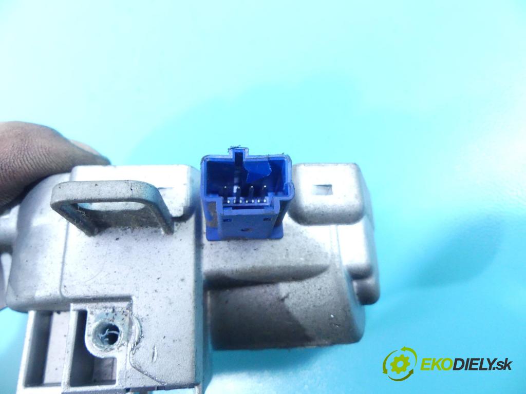 Volvo S80 II 2006-2016 2.5 T 200 HP automatic 147 kW 2521 cm3 4- Blokáda: řízení: P30665124 (Ostatné)