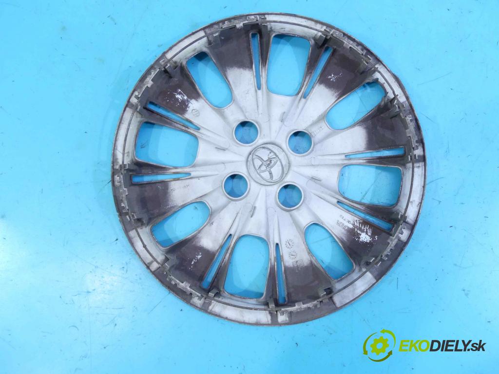 Toyota Yaris III 2011-2018 1.0 vvti 69KM manual 51 kW 998 cm3 5- puklica 42602-0D210 (Puklice)