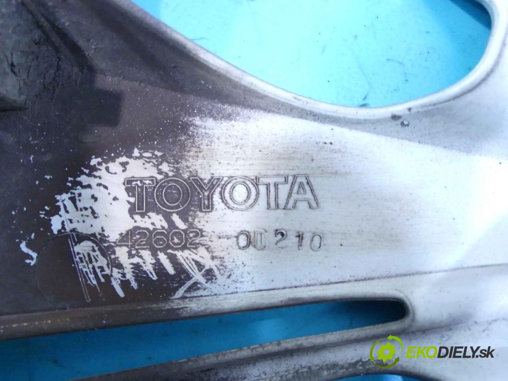 Toyota Yaris III 2011-2018 1.0 vvti 69KM manual 51 kW 998 cm3 5- puklica 42602-0D210 (Puklice)