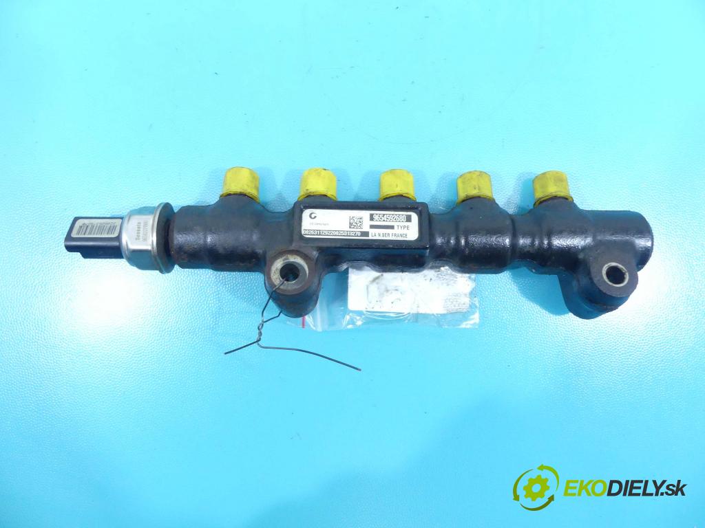 Mazda 2 II 2007-2014 1.6 citd 90 HP manual 66 kW 1560 cm3 5- lišta vstrekovacia 9654592680 (Vstrekovacie lišty)