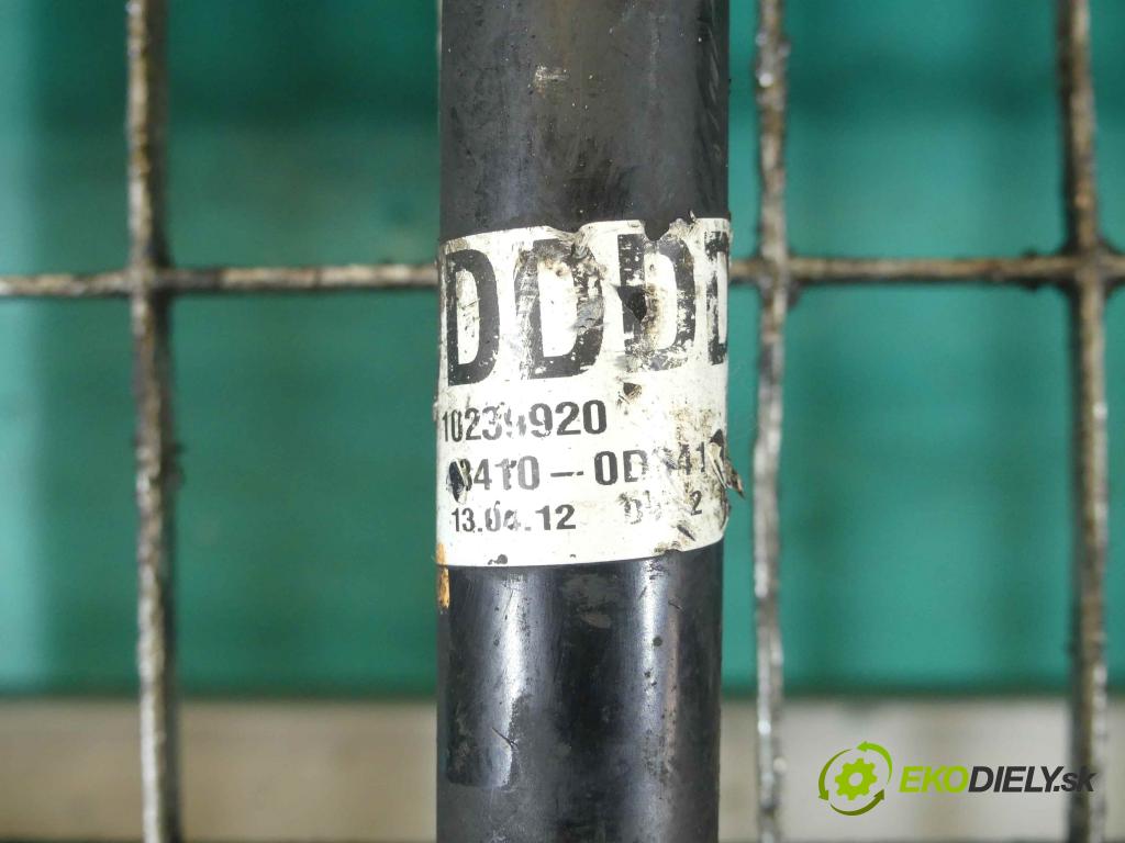 Toyota Yaris III 2011-2018 1.0 vvti 69KM manual 51 kW 998 cm3 5- poloos pravé 43410-0D341 (Poloosy)