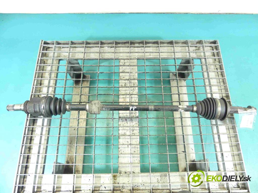 Toyota Yaris III 2011-2018 1.0 vvti 69KM manual 51 kW 998 cm3 5- poloos pravé 43410-0D341 (Poloosy)