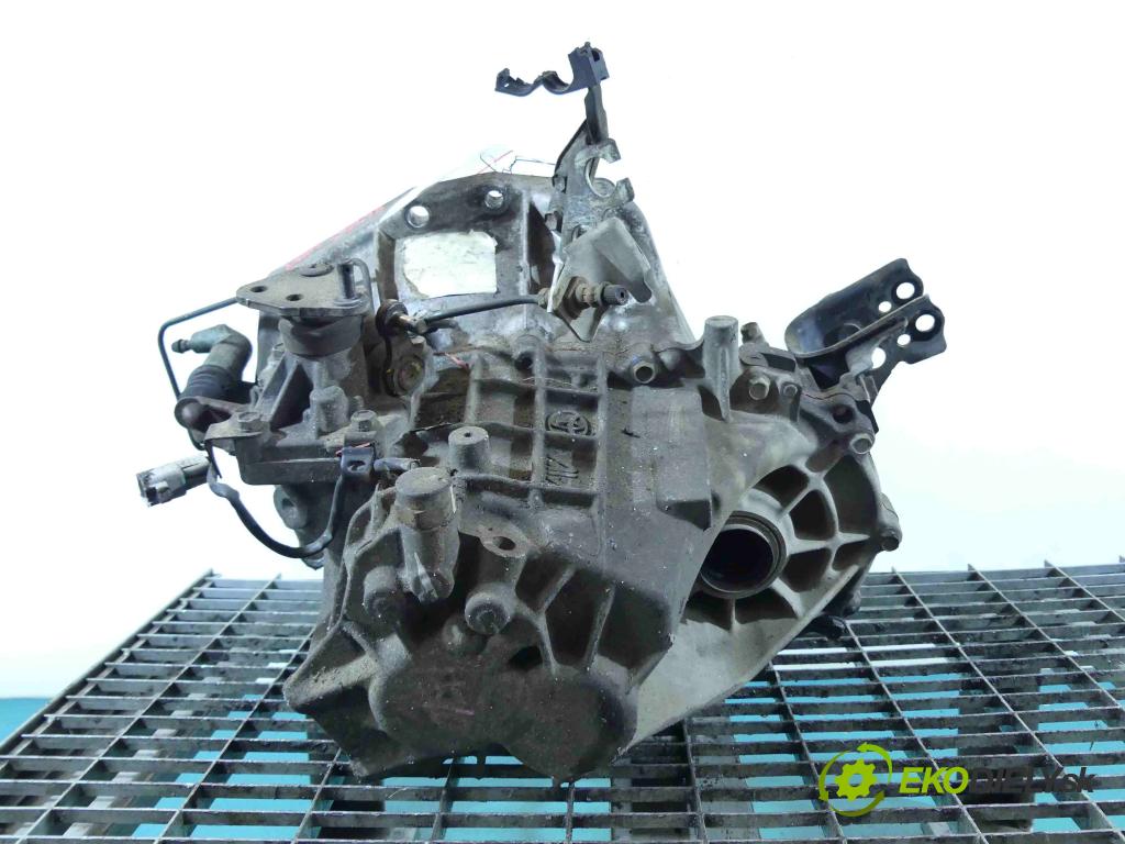 Toyota Yaris I 1999-2005 1.0 vvti 68 HP manual 50 kW 998 cm3 3- prevodovka stupeň,rýchlosť manual