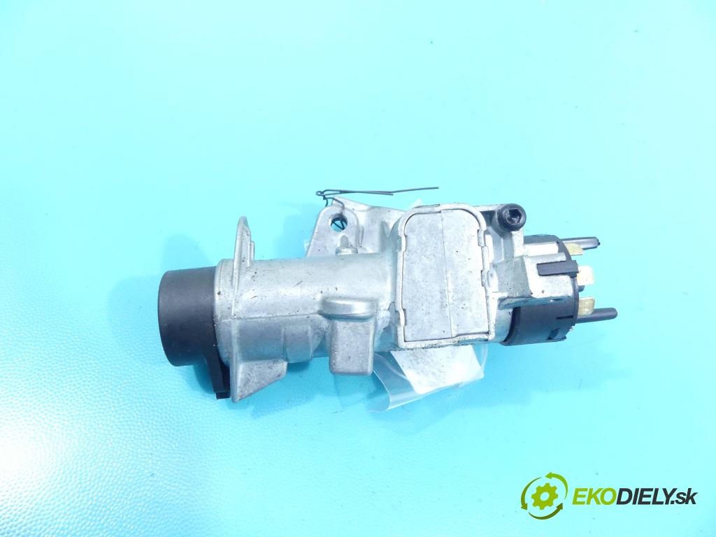 Audi A4 B5 1994-2001 1.8 20v 125 HP manual 92 kW 1781 cm3 4- Spínačka 4D0905851A (Spínacie skrinky a kľúče)