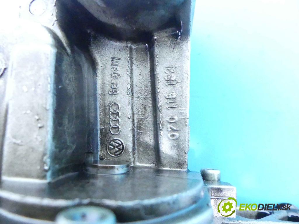 Vw Touareg I 2002-2010 2.5 tdi 174 hp automatic 128 kW 2461 cm3 5- čerpadlo olej: 070115105A (Olejové pumpy)