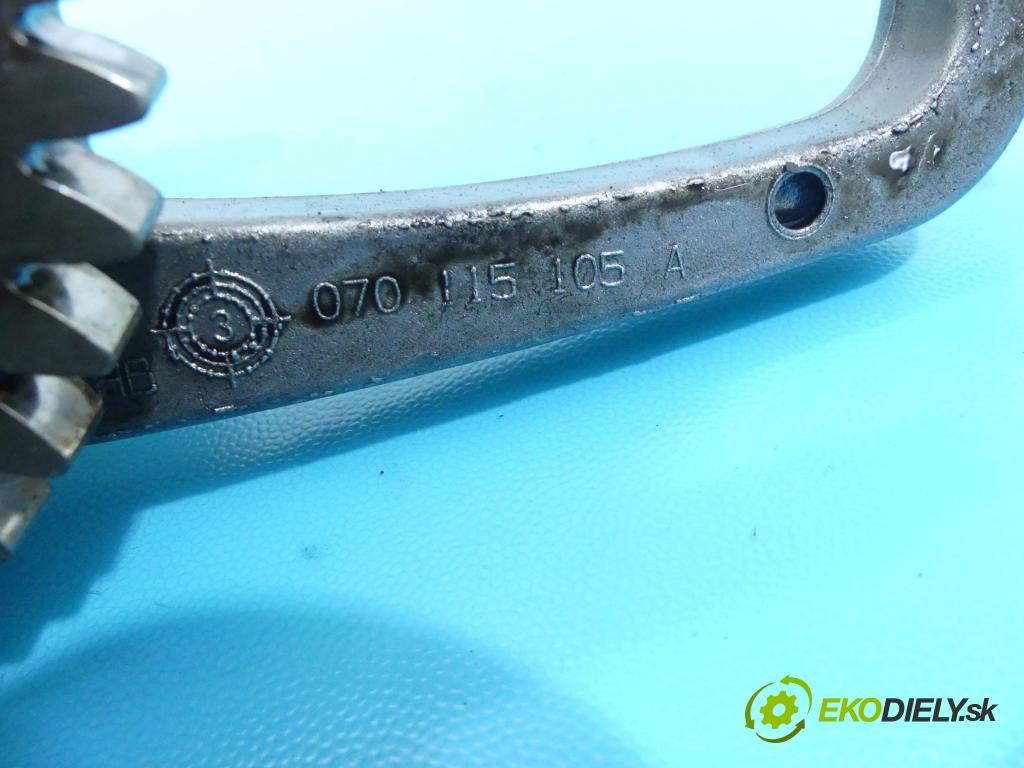 Vw Touareg I 2002-2010 2.5 tdi 174 hp automatic 128 kW 2461 cm3 5- čerpadlo olej: 070115105A (Olejové pumpy)