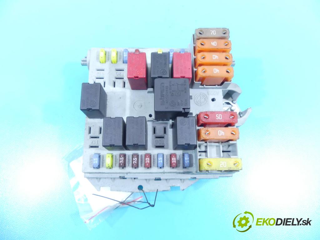 Alfa romeo 159 1.9 jtd 150 hp manual 110 kW 1910 cm3 4- skříňka pojistková 50504455 (Pojistkové skříňky)