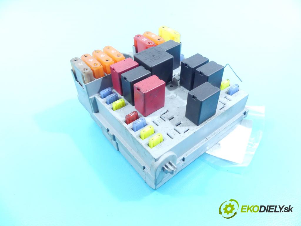 Alfa romeo 159 1.9 jtd 150 hp manual 110 kW 1910 cm3 4- skříňka pojistková 50504455 (Pojistkové skříňky)