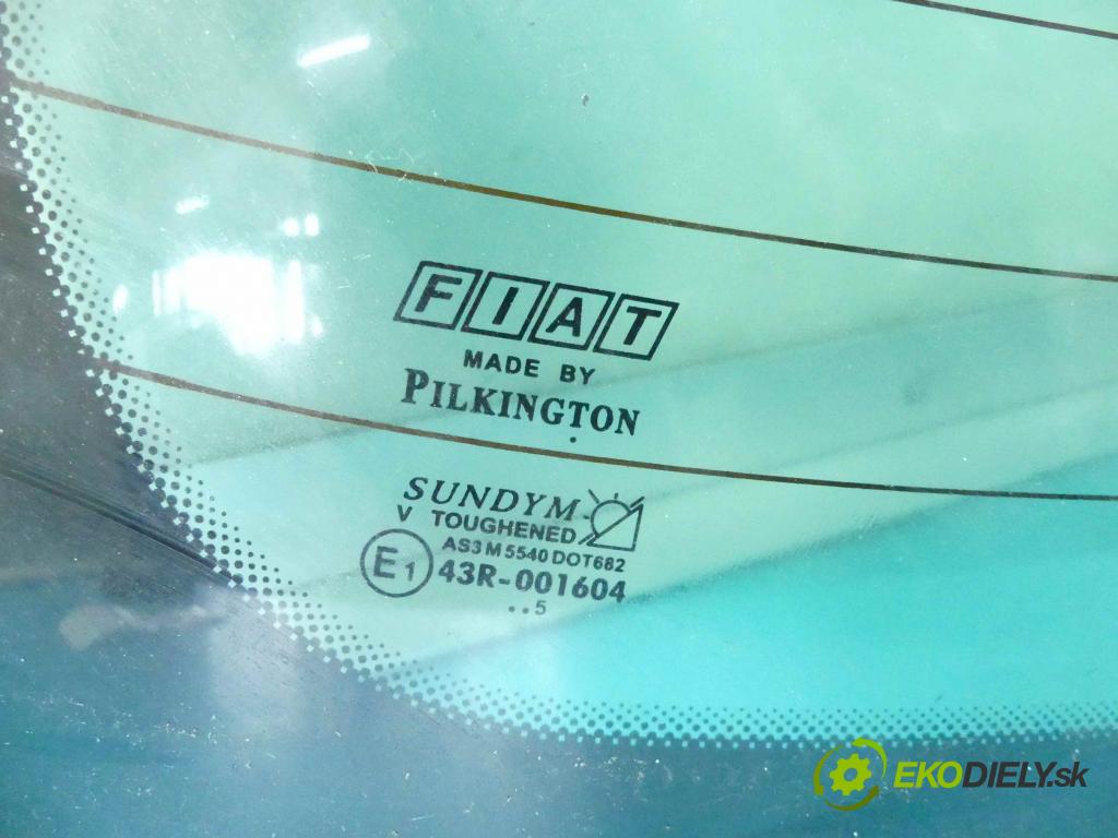 Fiat Croma II 2005-2010 2.2 16v 147 hp manual 108 kW 2198 cm3 5- sklo zadní  (Okna zadní)