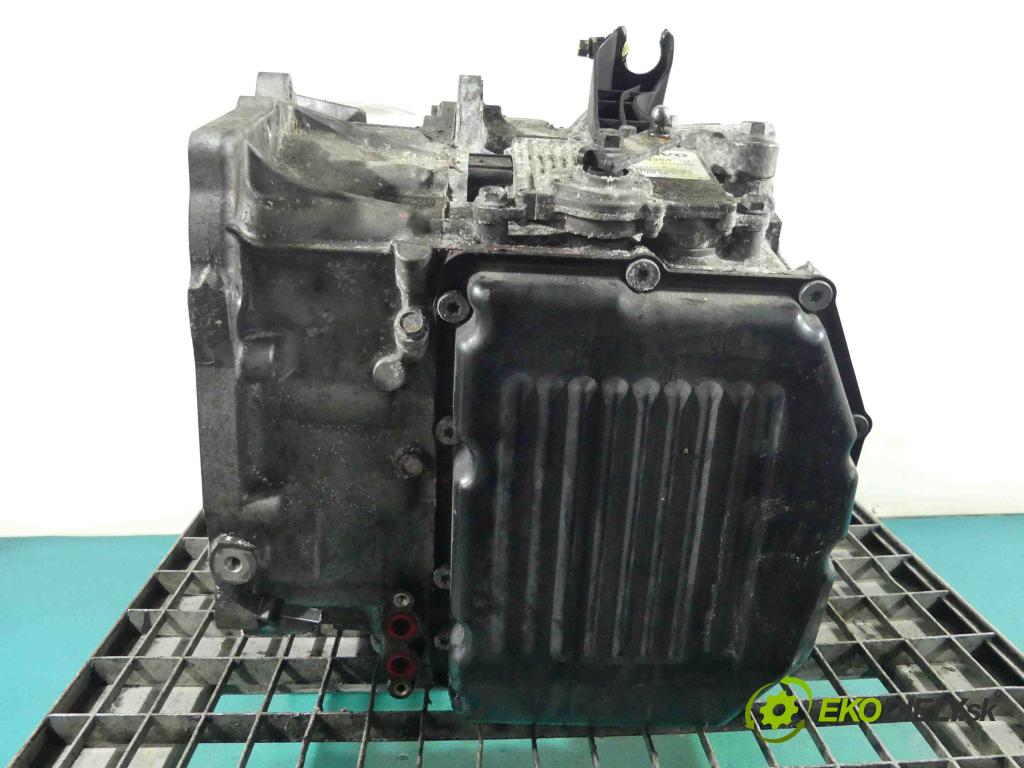 Volvo S80 II 2006-2016 2.5 T 200 HP automatic 147 kW 2521 cm3 4- prevodovka stupeň,rýchlosť automat 30759364